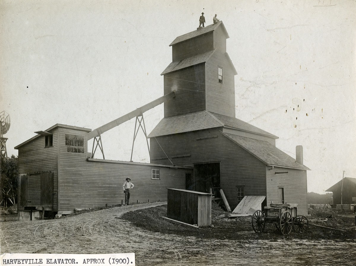 Harveyville Grain Elevator, Harveyville, Kansas