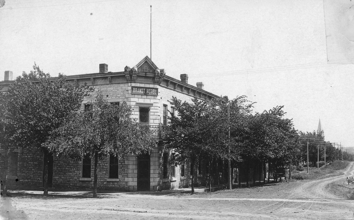 Brandt Hotel, Alma, Kansas - c.1908