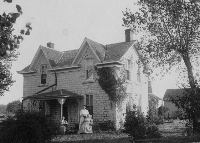 Residence McComb home 4th Illinois a